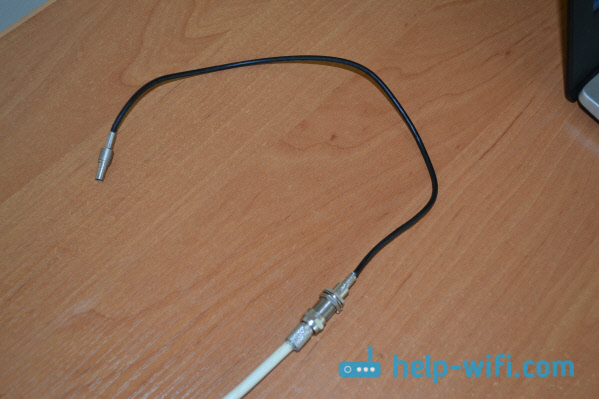 Соединяем кабель от антенны с переходником модема