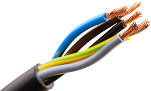 При выборе проводов для электропроводки нужно обращать внимание не только на ТТХ, но и на цвета изоляции