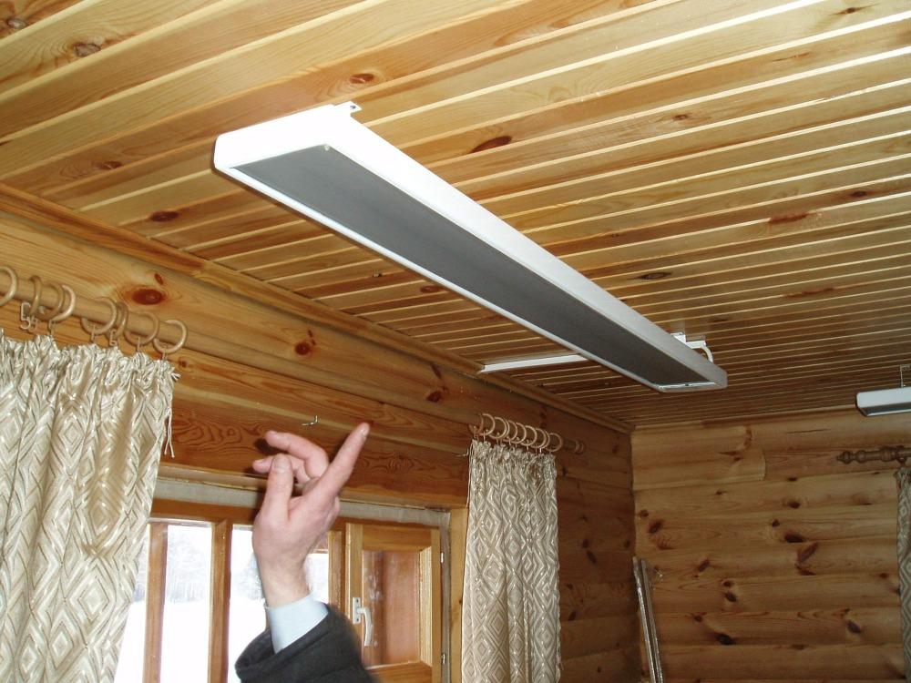 Инфракрасный обогреватель, установленный на потолок, обеспечивает температурный комфорт в помещении при любых обстоятельствах